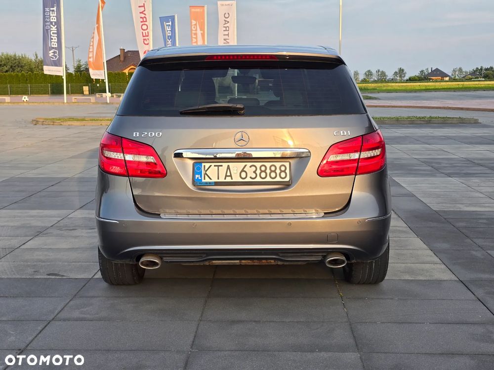 Mercedes-Benz Klasa B 200 CDI (BlueEFFICIENCY) 7G-DCT - 12