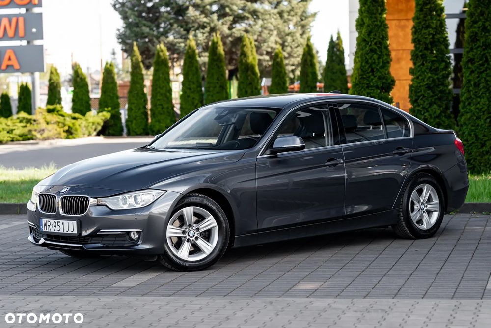 BMW Seria 3 320d Efficient Dynamic Edition - 11