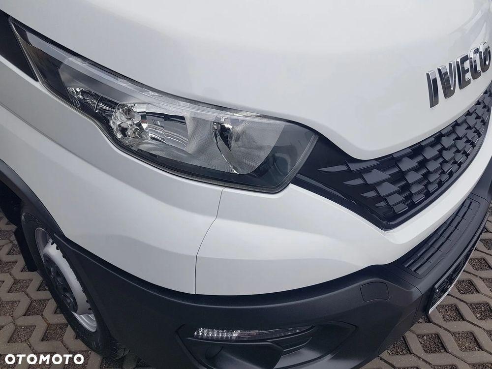 Iveco DAILY KONTENER NISKOPODŁOGOWY 4,43x2,23x2,42 SKLEP BAR FOODTRUCK KAMPER KLIMA - 31