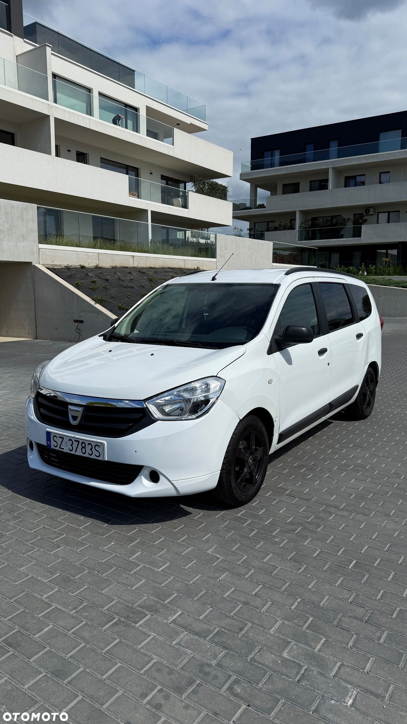 Dacia Lodgy 1.6 Ambiance - 1