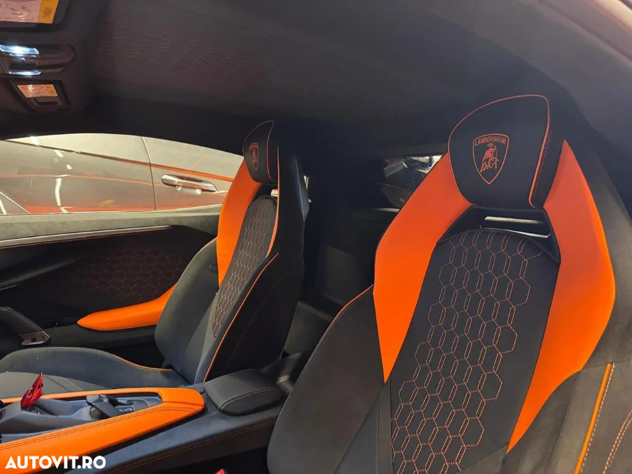 Lamborghini Revuelto - 5