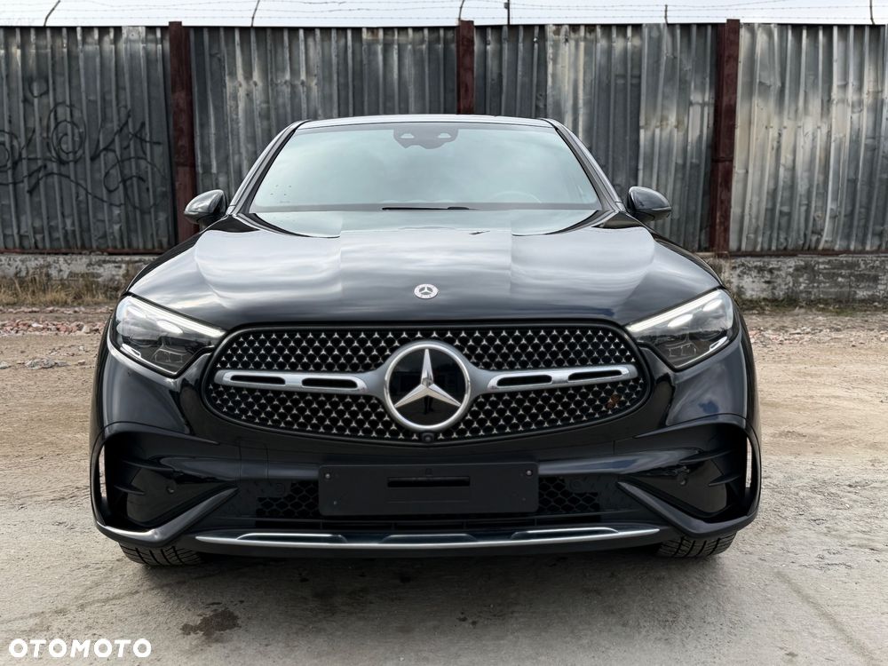 Mercedes-Benz GLC 300 d 4Matic 9G-TRONIC AMG Line - 4