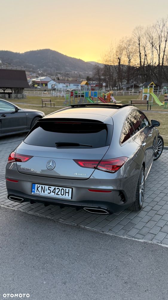 Mercedes-Benz CLA 250 4-Matic AMG Line 7G-DCT - 10