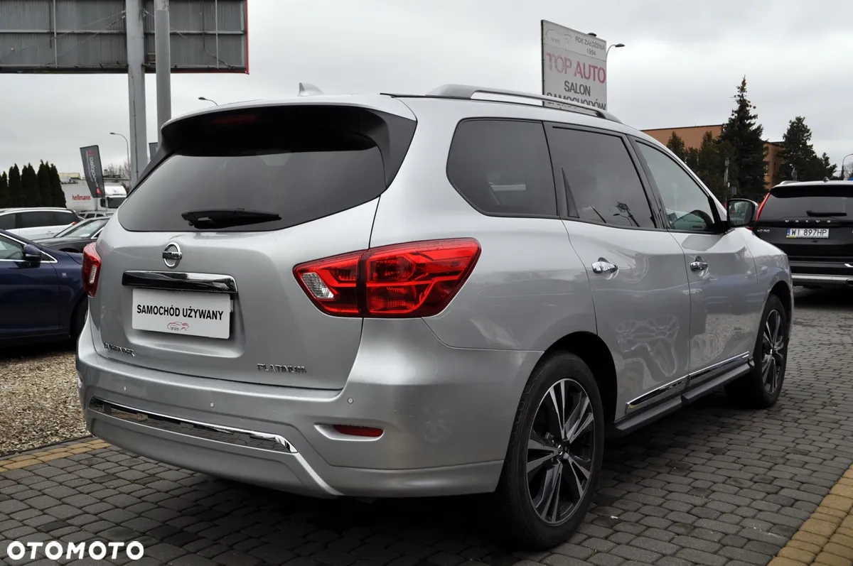 Nissan Pathfinder - 7