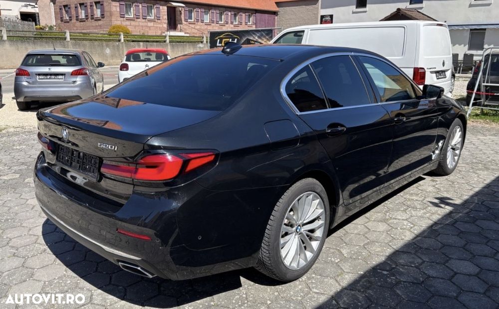 BMW Seria 5 520i Aut. - 6