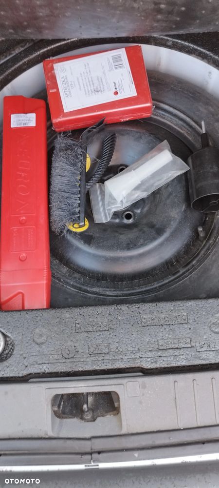 Ford Focus SW 1.8 TDCi Ambiente - 12