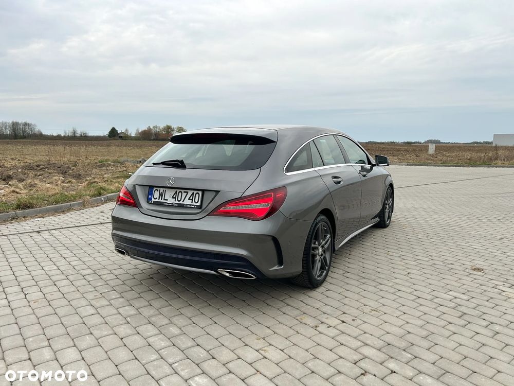 Mercedes-Benz CLA 180 7G-DCT AMG Line - 13