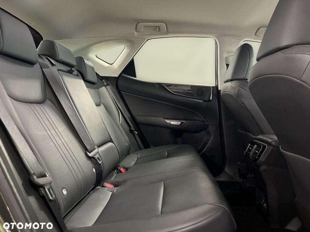 Lexus NX 350h Business AWD - 13