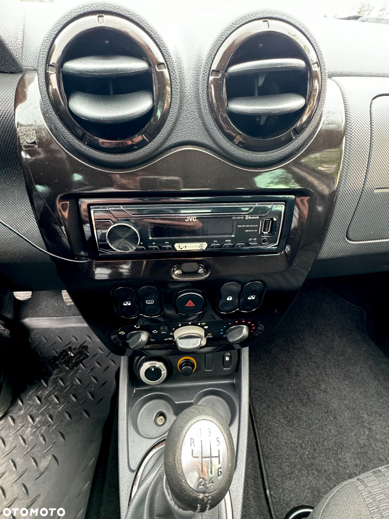 Dacia Duster 1.6 16V 4x4 Prestige - 12
