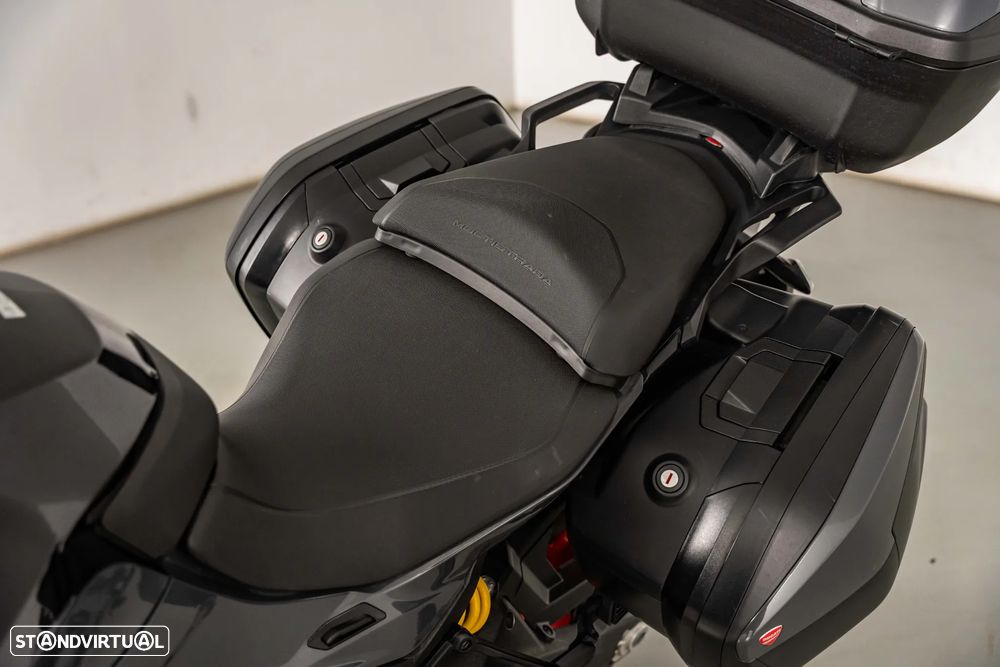 Ducati Multistrada V2 S Full Extras - 16