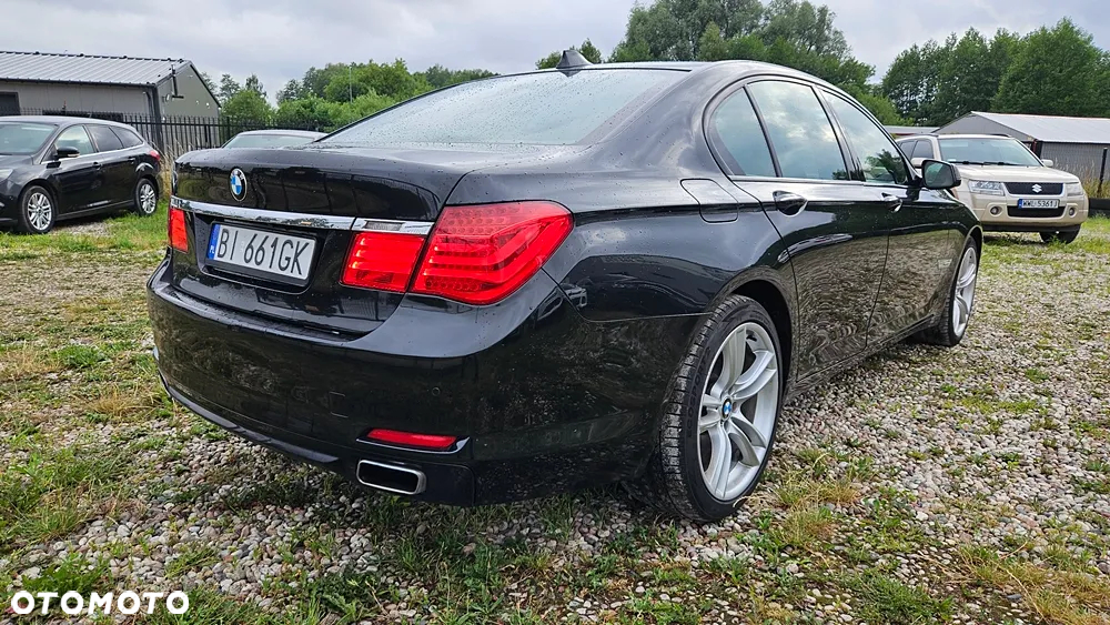 BMW Seria 7 740i - 3