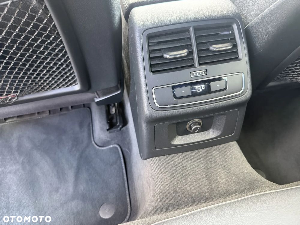 Audi A4 Limousine - 9