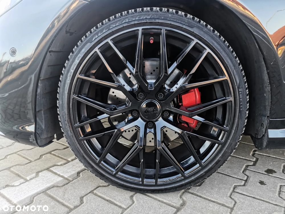 Mercedes-Benz Klasa E 250 7G-TRONIC Sport Edition - 31