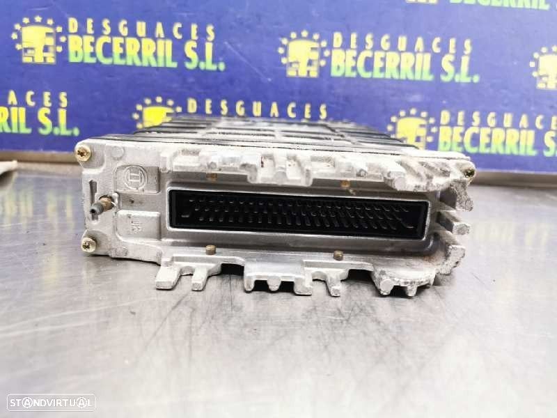 CENTRALINA MOTOR UCE VOLKSWAGEN GOLF III 1996 -028906021AF - 4