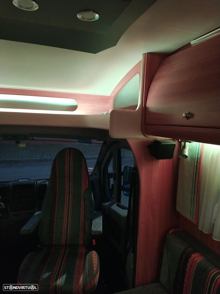 Burstner Premio Perfilada - 12