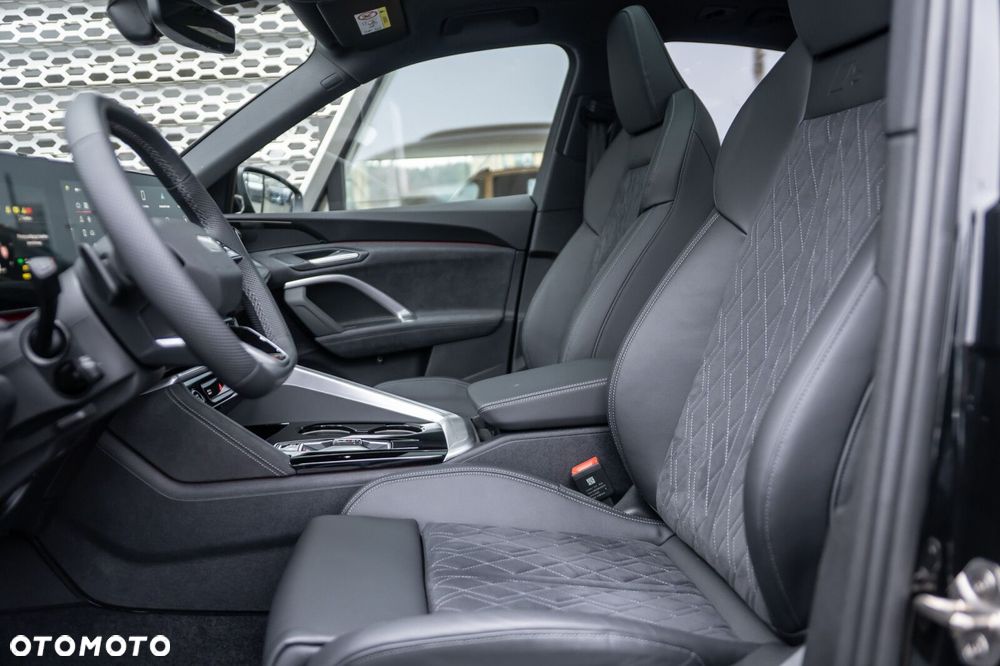 Audi Q5 Sportback - 14