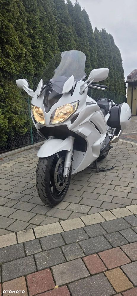 Yamaha FJR - 12