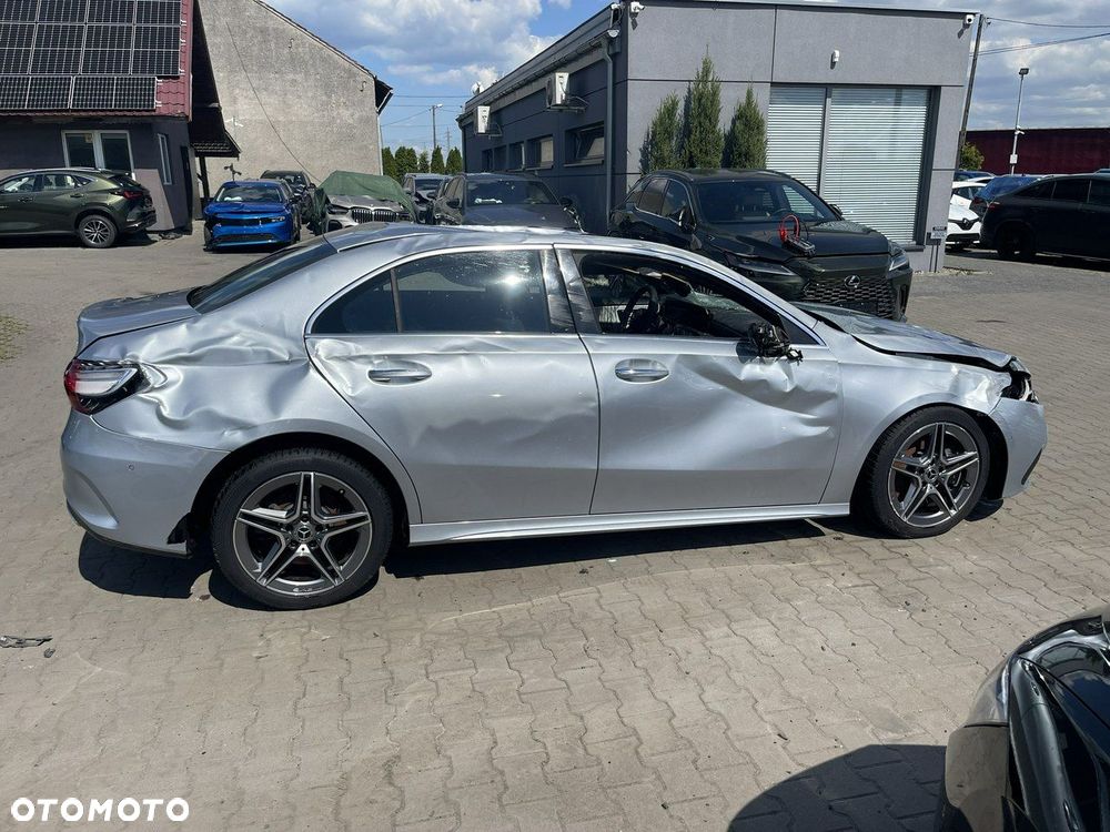 Mercedes-Benz Klasa A 250 4Matic 7G-DCT AMG Line - 5