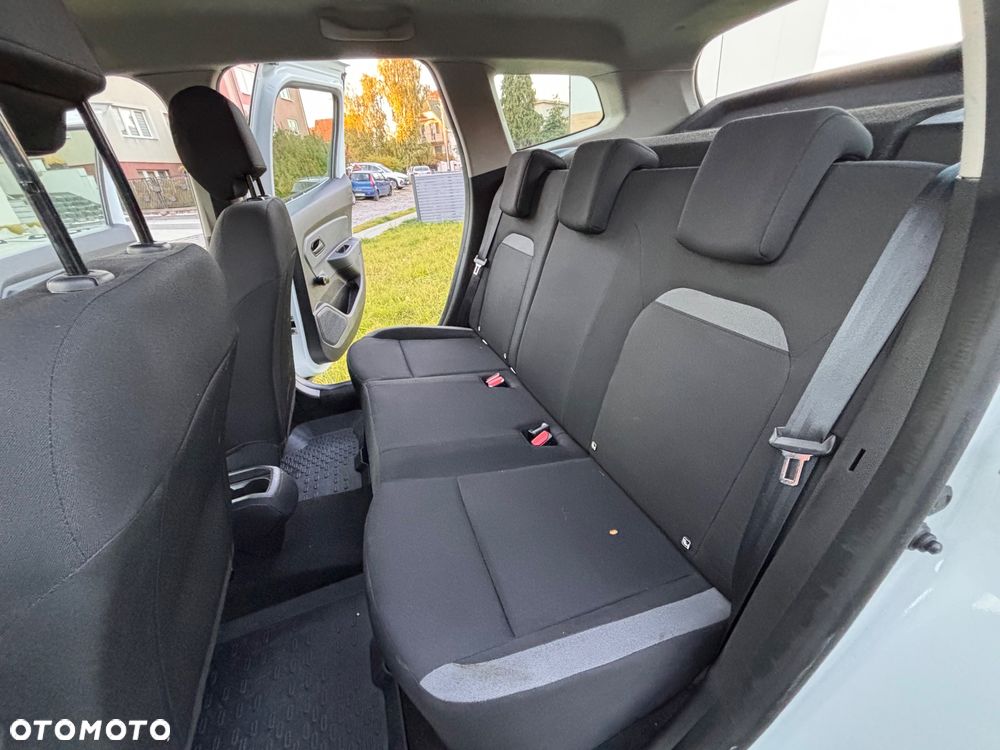 Dacia Duster 1.6 SCe Ambiance 4x4 S&S - 16