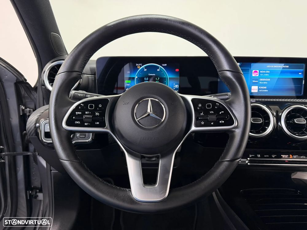 Mercedes-Benz A 250 e Progressive - 24