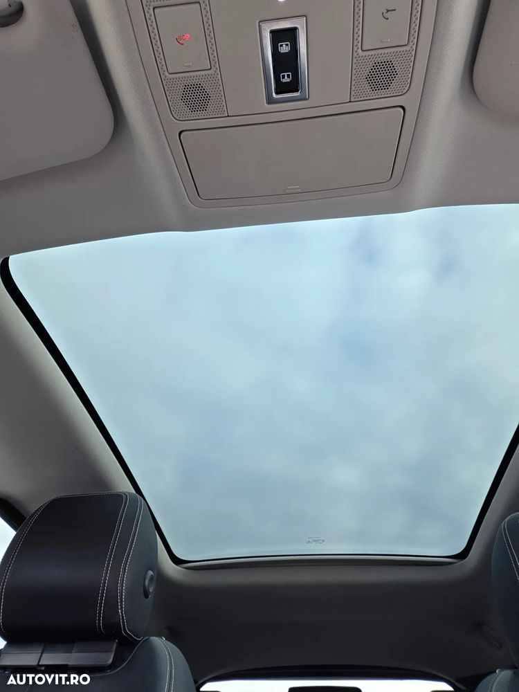 Jaguar F-Pace 20d AWD R-Sport - 12