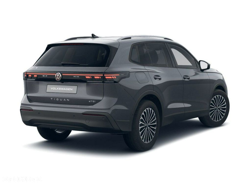 Volkswagen Tiguan - 4