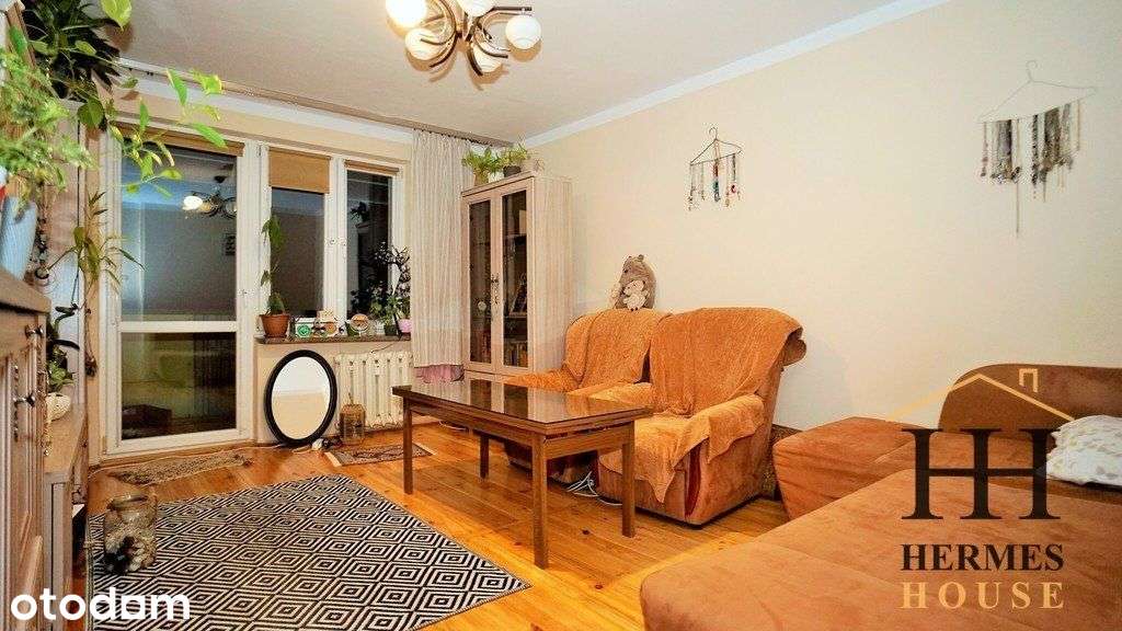 Trzypokojowe mieszkanie na pierwszym piętrze