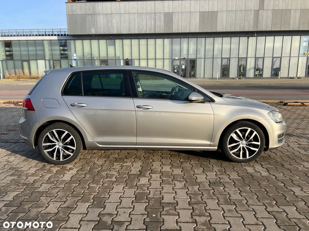 Volkswagen Golf - 4