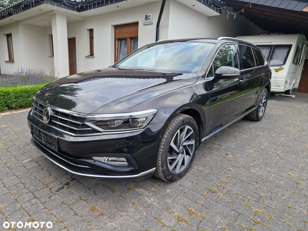 Volkswagen Passat Variant 2.0 TDI SCR DSG BlueMotion Highline - 1