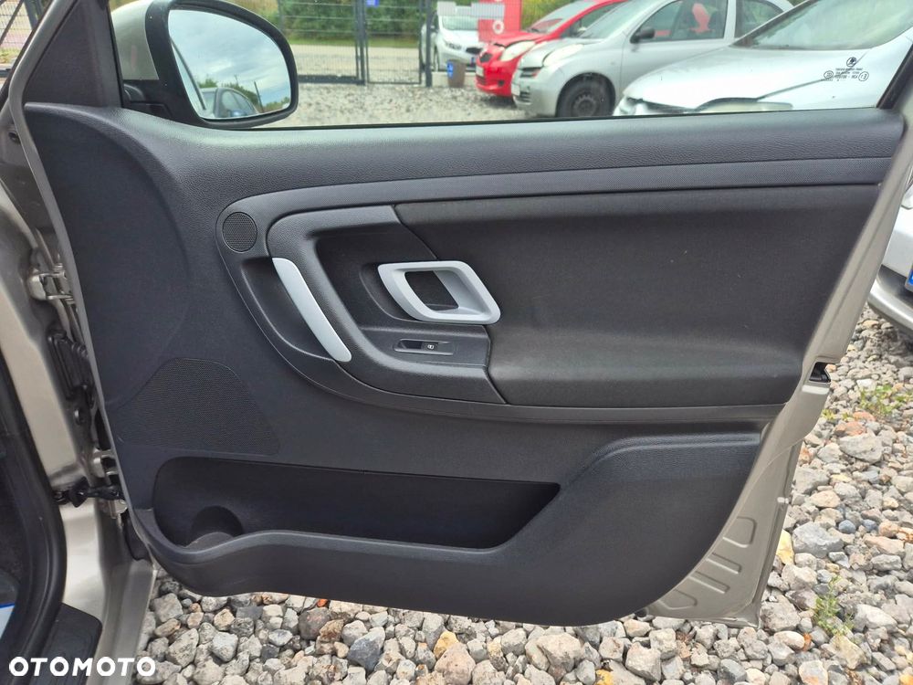 Skoda Fabia 1.4 16V Comfort - 13