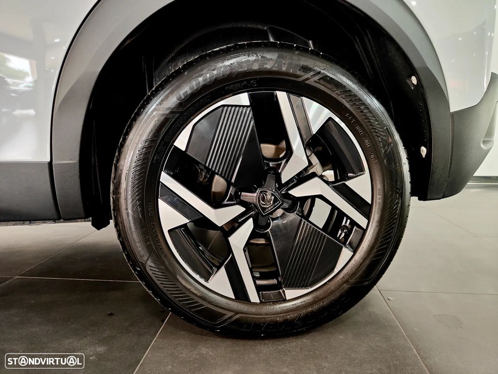 Peugeot 2008 1.2 PureTech Allure - 26