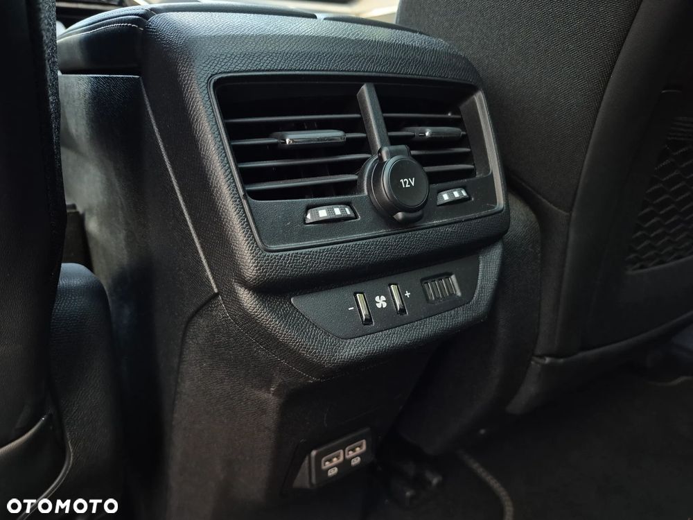 Peugeot 5008 PureTech 180 EAT8 Stop & Start GT - 32