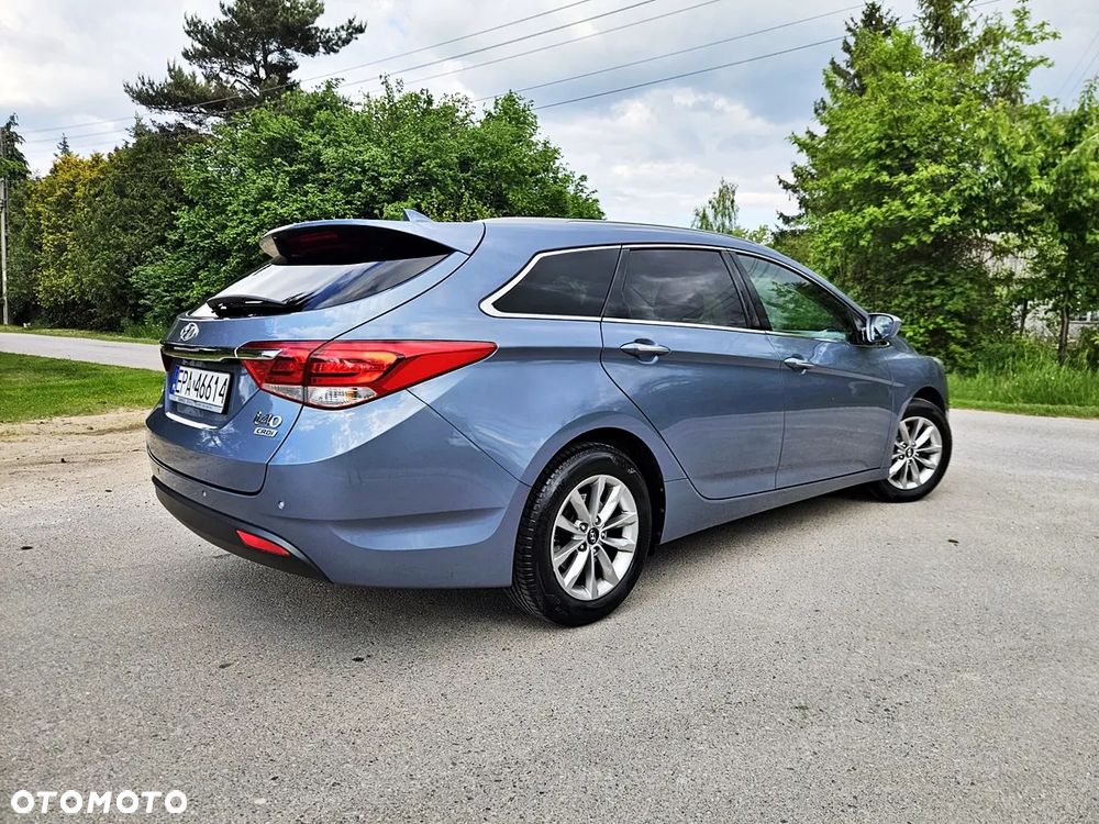 Hyundai i40 Kombi blue 1.7 CRDi Premium - 14