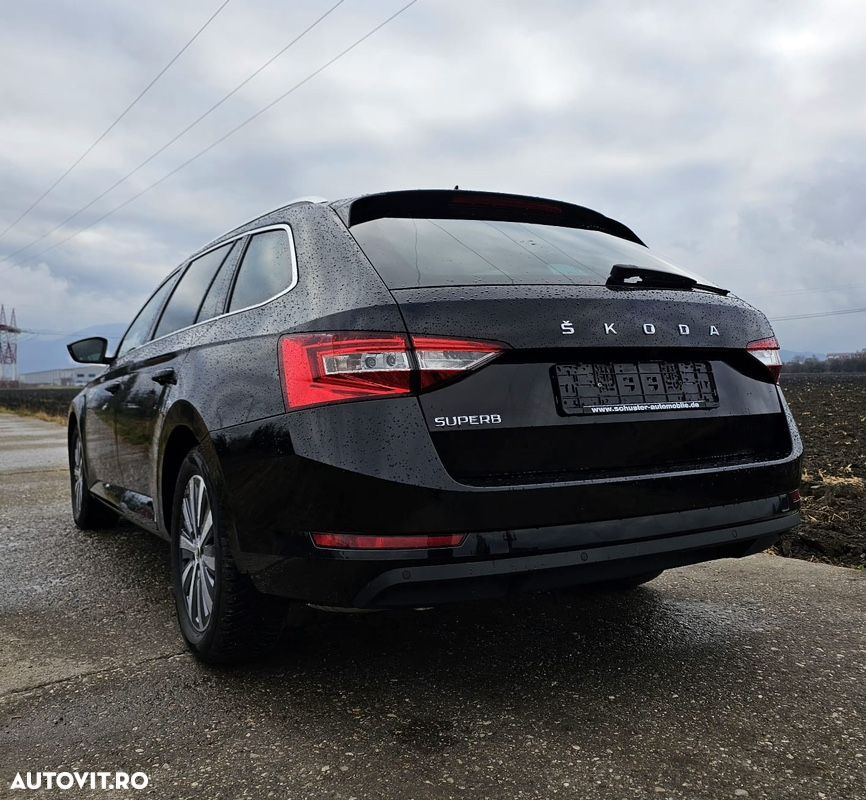 Skoda Superb 2.0 TDI DSG Ambition - 7
