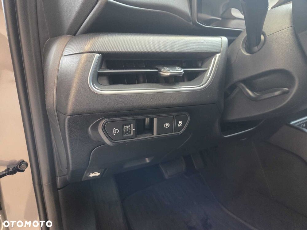 Kia K4 - 16