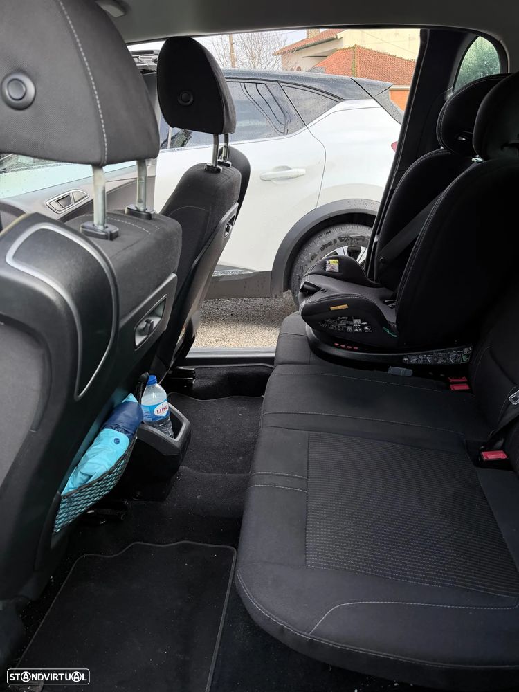 Ford B-Max 1.0 SCTi Titanium X - 16