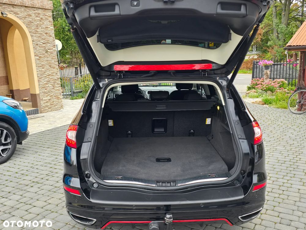 Ford Mondeo 2.0 EcoBoost Titanium S - 20