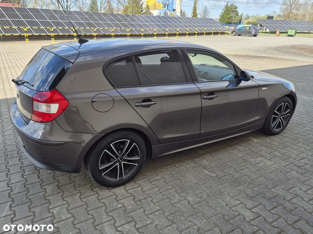 BMW Seria 1 116i - 16