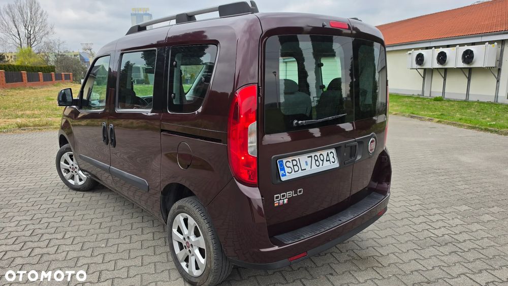 Fiat Doblo 1.4 T-Jet 16V Lounge - 4