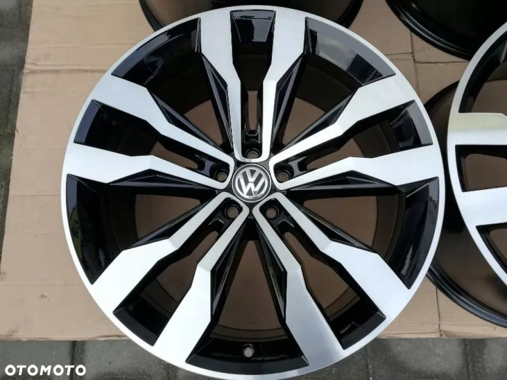 VW TOUAREG 21'' IDEALNE r-line - 11