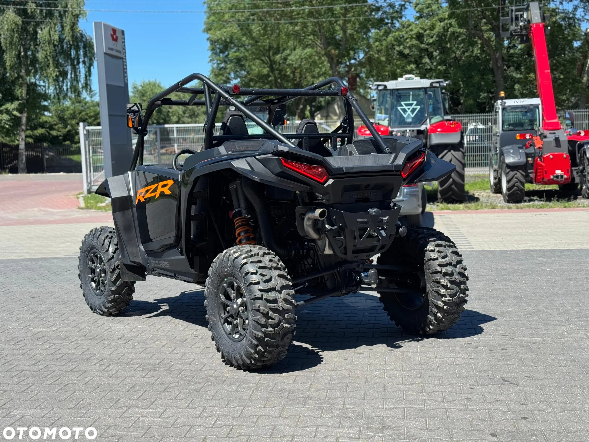Polaris RZR
