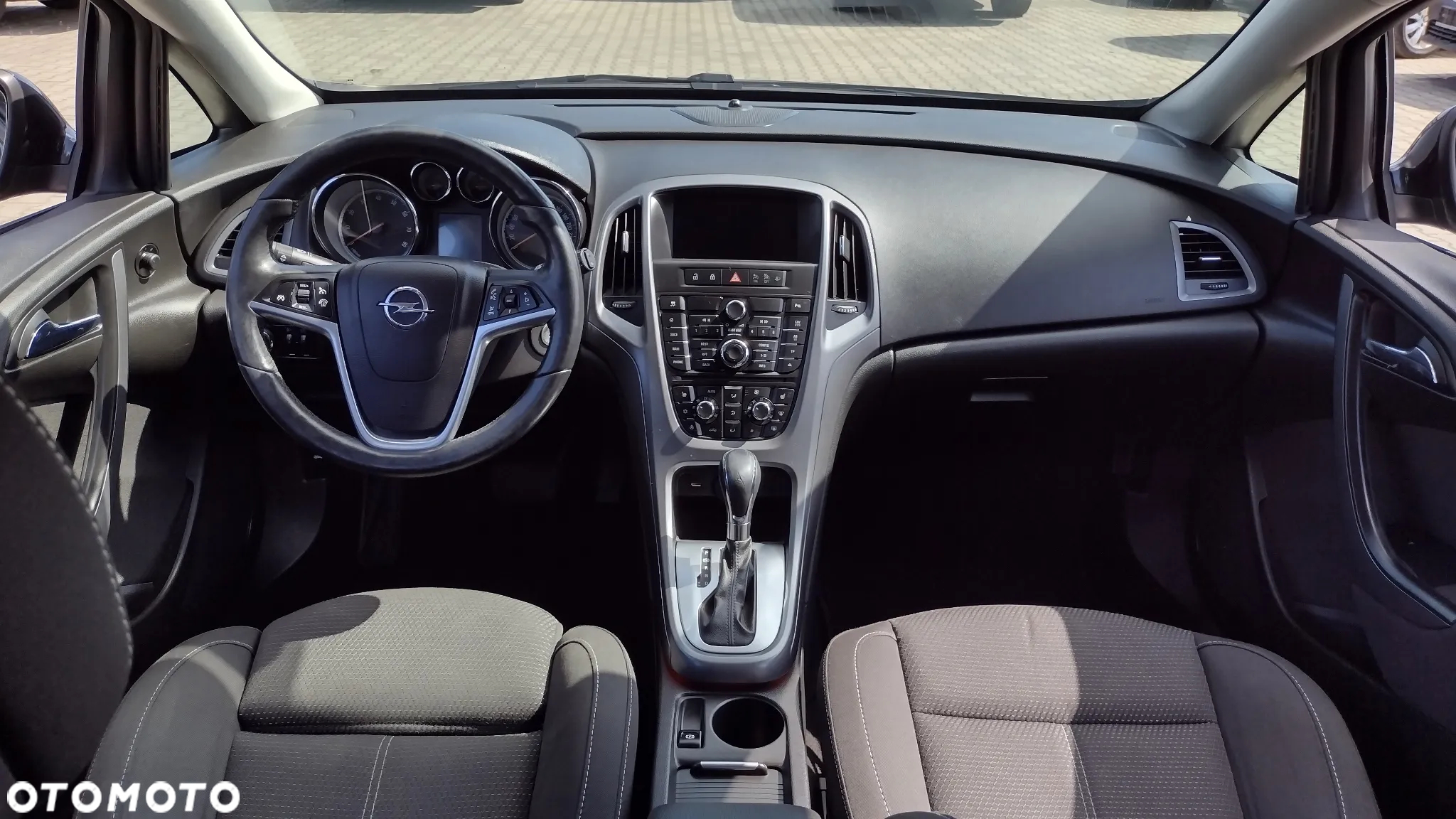 Opel Astra 1.4 Turbo Sports Tourer Automatik Style - 27