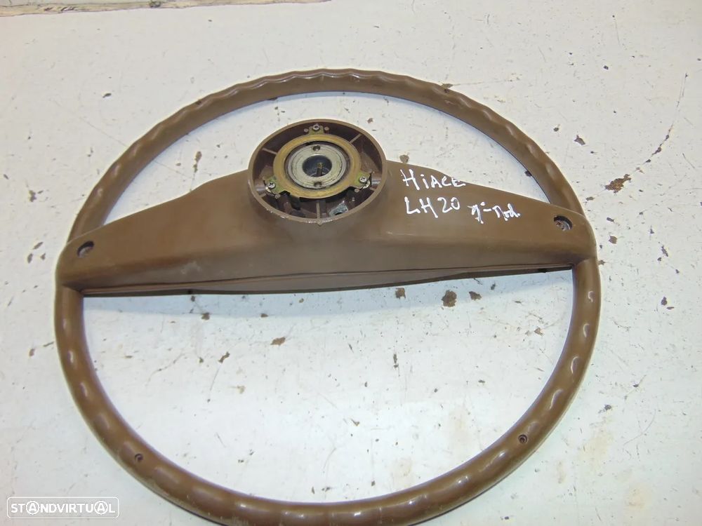 Toyota Hiace LH20 volante - 7