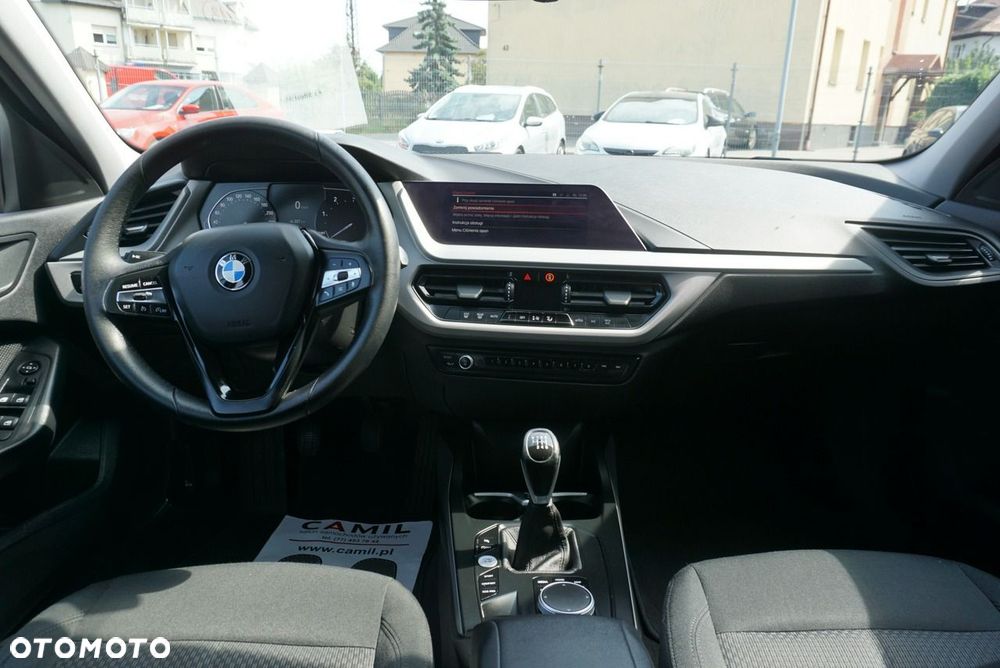 BMW Seria 1 - 13