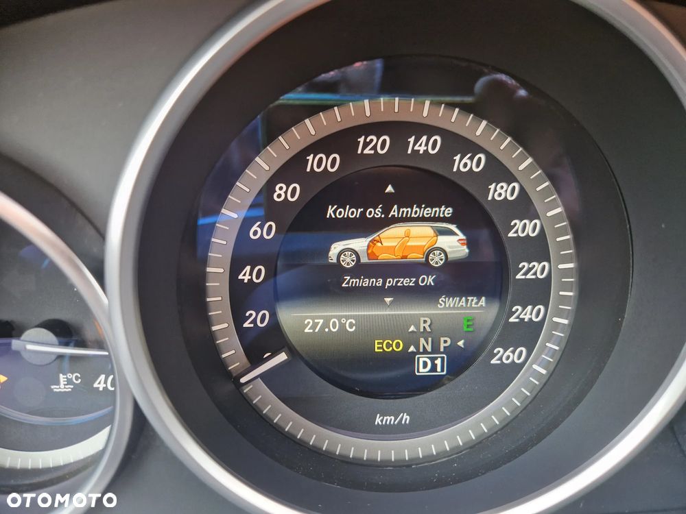 Mercedes-Benz Klasa E 250 BlueTEC 9G-TRONIC Avantgarde - 26