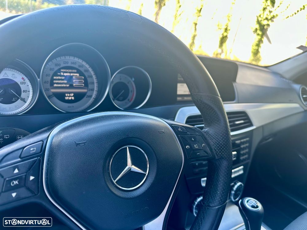 Mercedes-Benz C 220 Station CDI DPF BlueEFFICIENCY Avantgarde Edition - 14