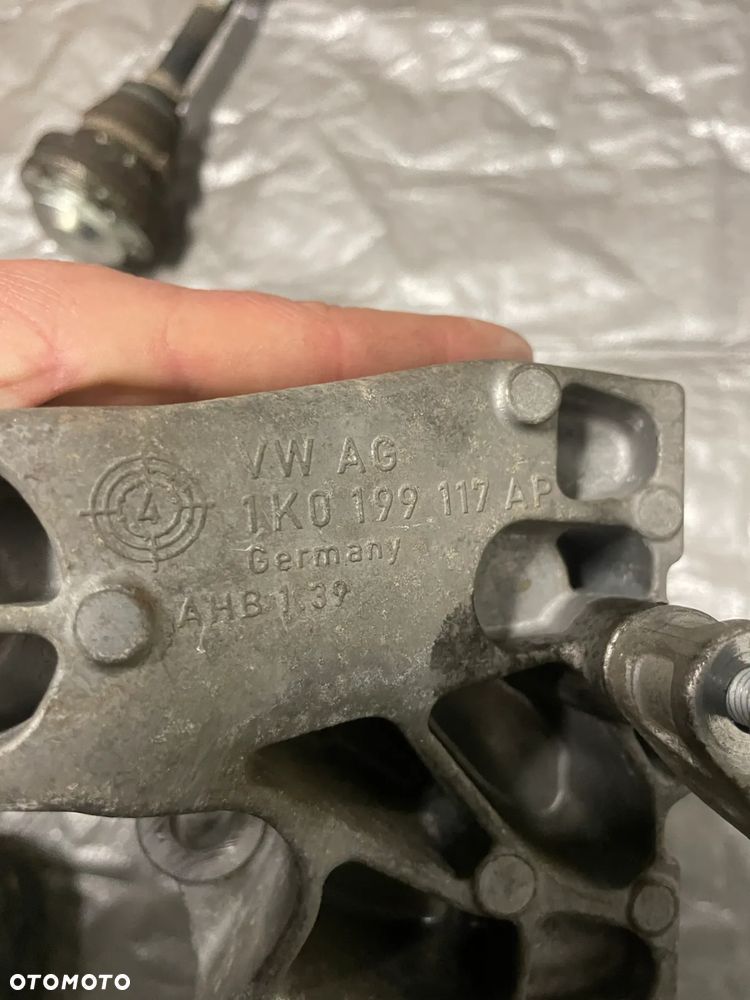 VW SKODA AUDI łapa skrzyni 1k0199117ap - 3
