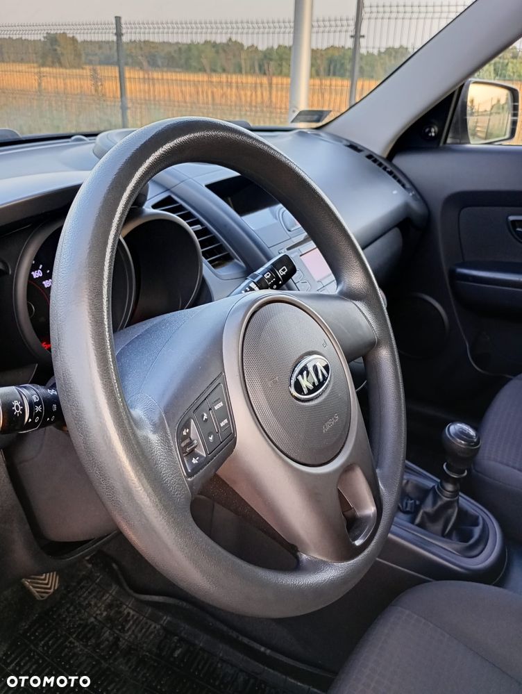 Kia Soul 1.6 CRDI M - 14