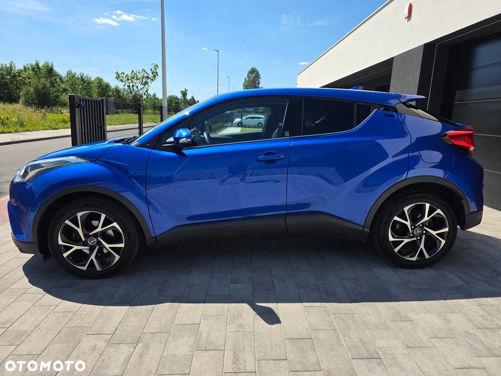 Toyota C-HR 1.2 Turbo Team Deutschland - 13