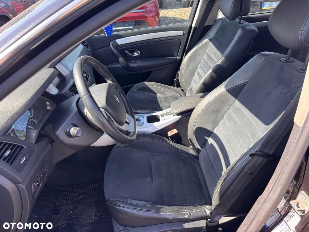 Renault Laguna 2.0 DCi Initiale - 17